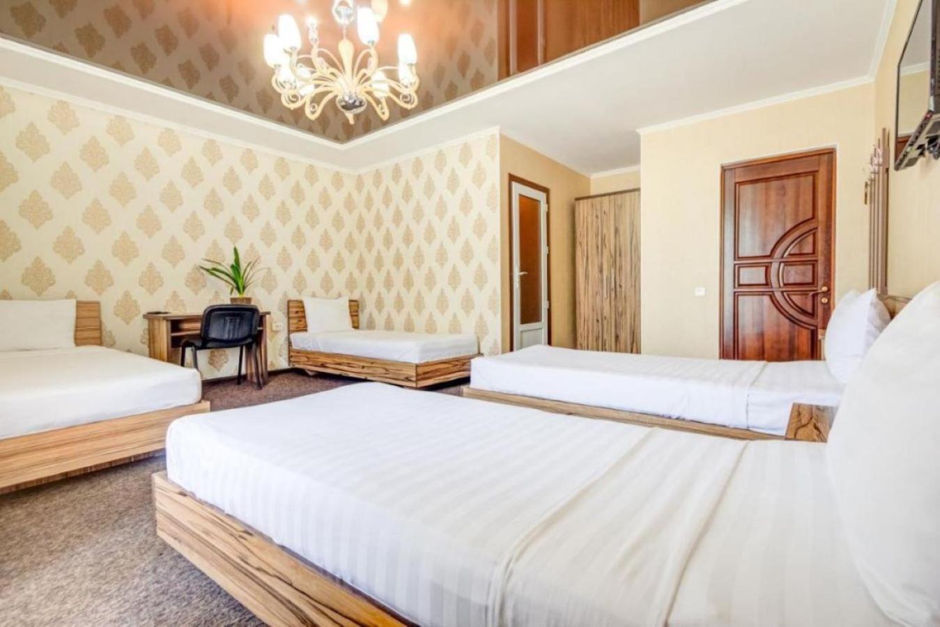Kausar Hotel Bishkek Ngoại thất bức ảnh